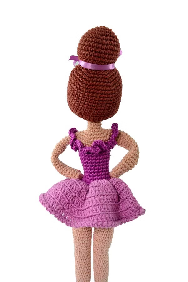 Circulo Amigurumi Kit Ballerina Brunette