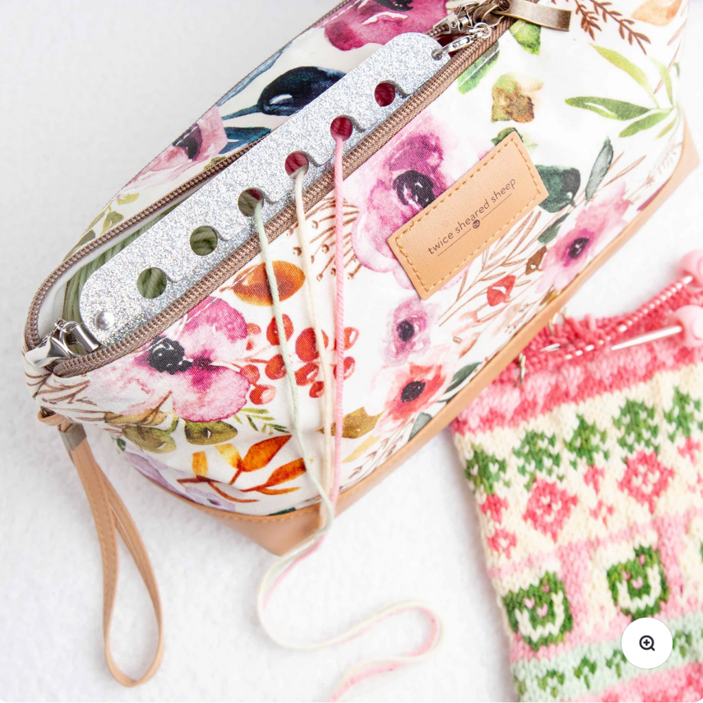 Yarn Gator - Universal Colorwork Yarn Divider by Twice Sheared Sheep