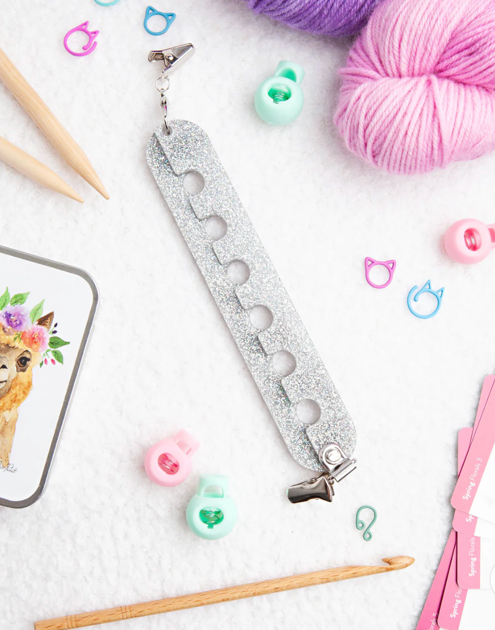Yarn Gator - Universal Colorwork Yarn Divider by Twice Sheared Sheep