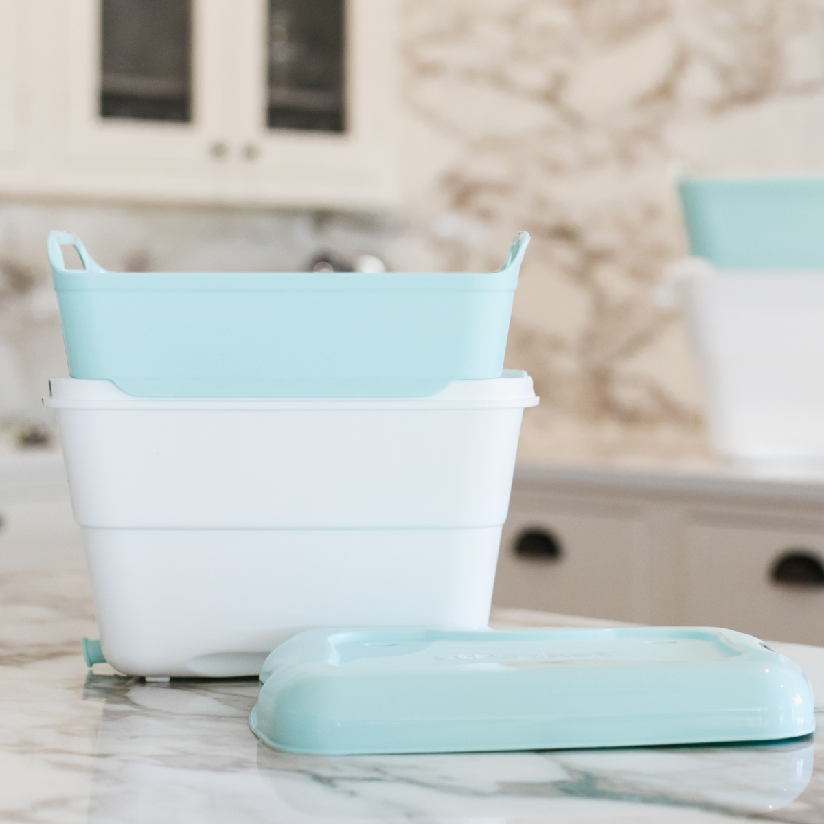 Strucket 4.5L Mini Strainer Bucket with Lid - 8 Pack Assorted (3 Aqua + 3 Gray + 2 Sand)